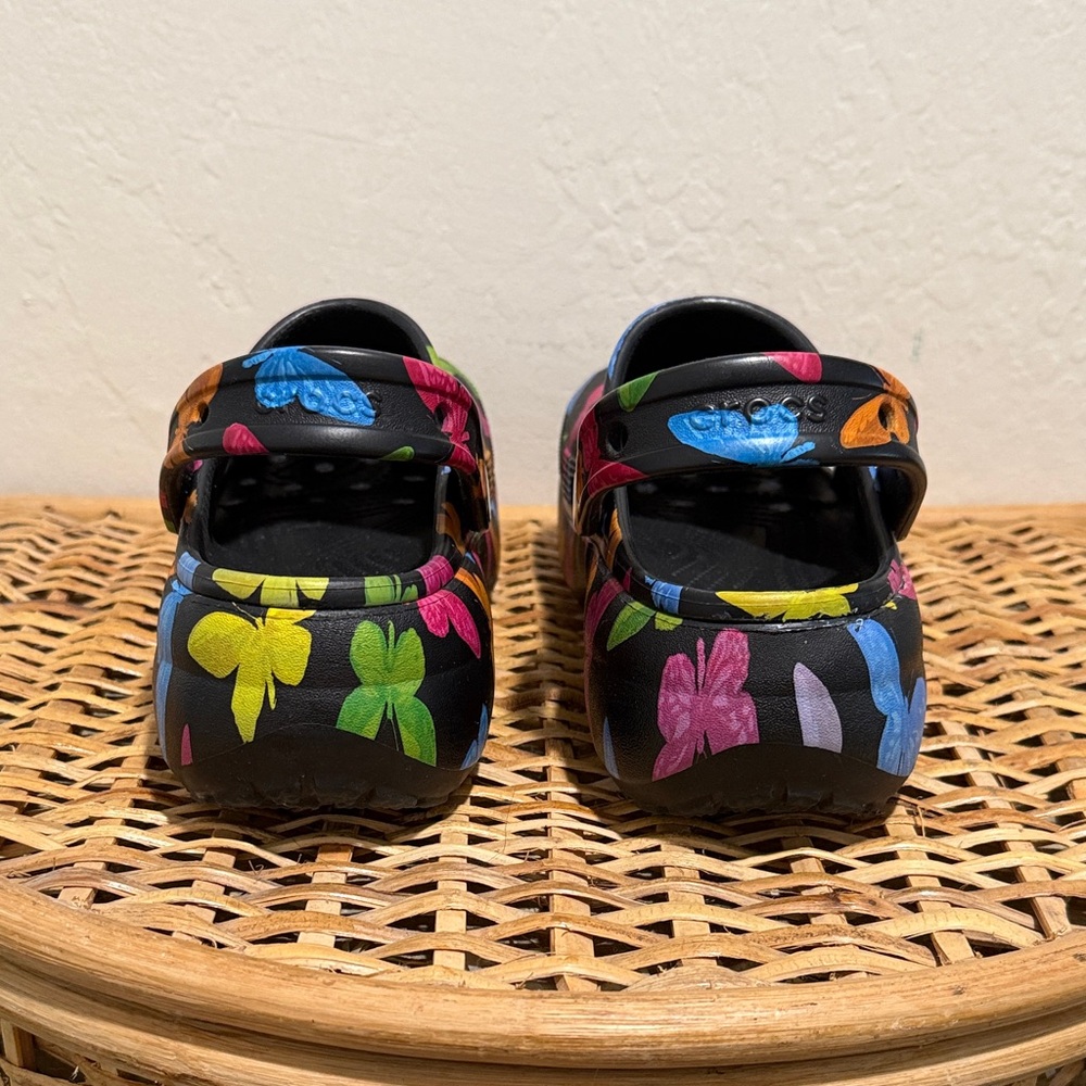 CROCS Black Clogs with Multicolor Floral Print - Picture 8 of 9